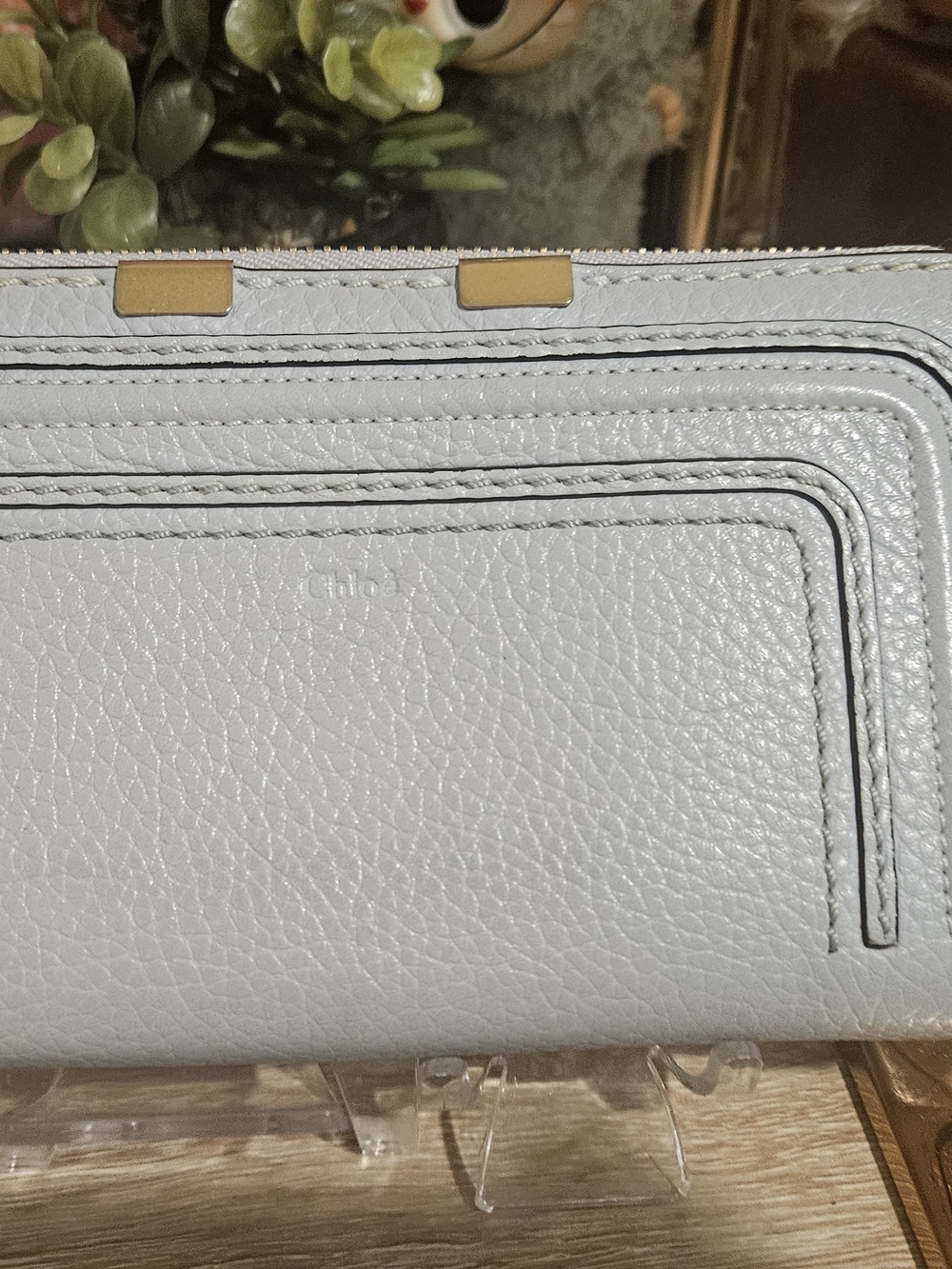 Chloé Light Gray Textured Leather Zip Wallet with Gold Hardware